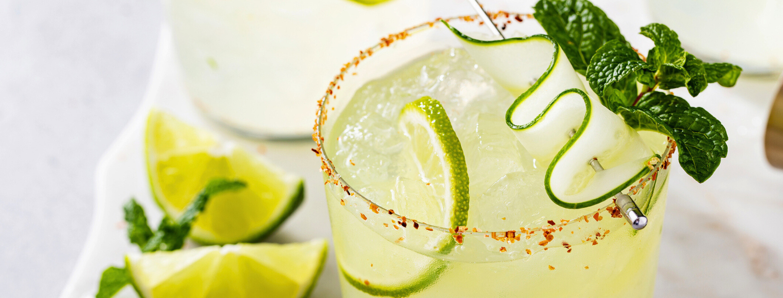 Recette de cocktail ti punch au rhum blanc et citron La Perruche
